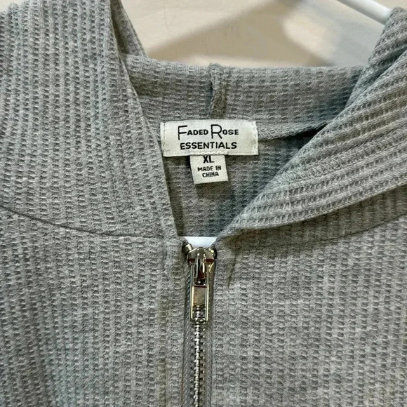 NWOT Faded Rose Essentials XL Juniors Zip Front Long Sleeve Hoodie - Picture 5 of 11